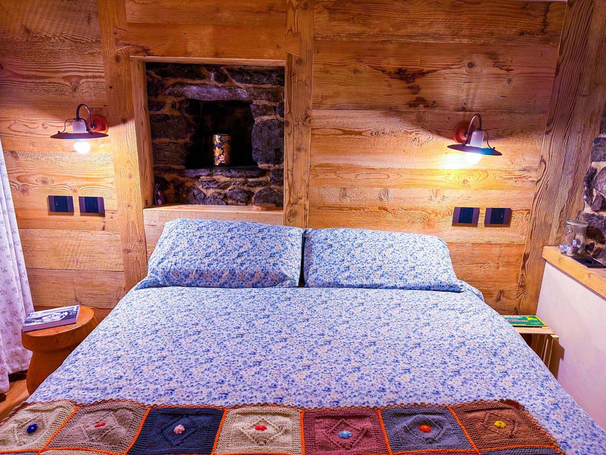 Joivy Modern Family Chalet With Stunning Mountain Views Champoluc Extérieur photo